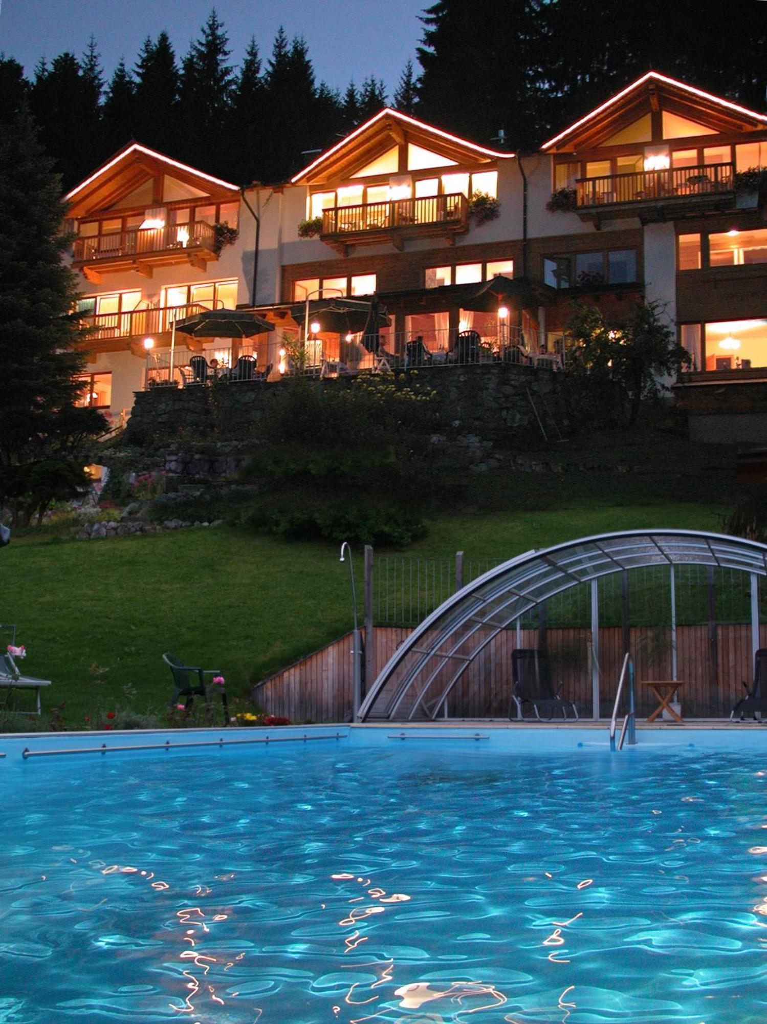 Gartenhotel Rosenhof Bei Kitzbuehel Оберндорф  Экстерьер фото